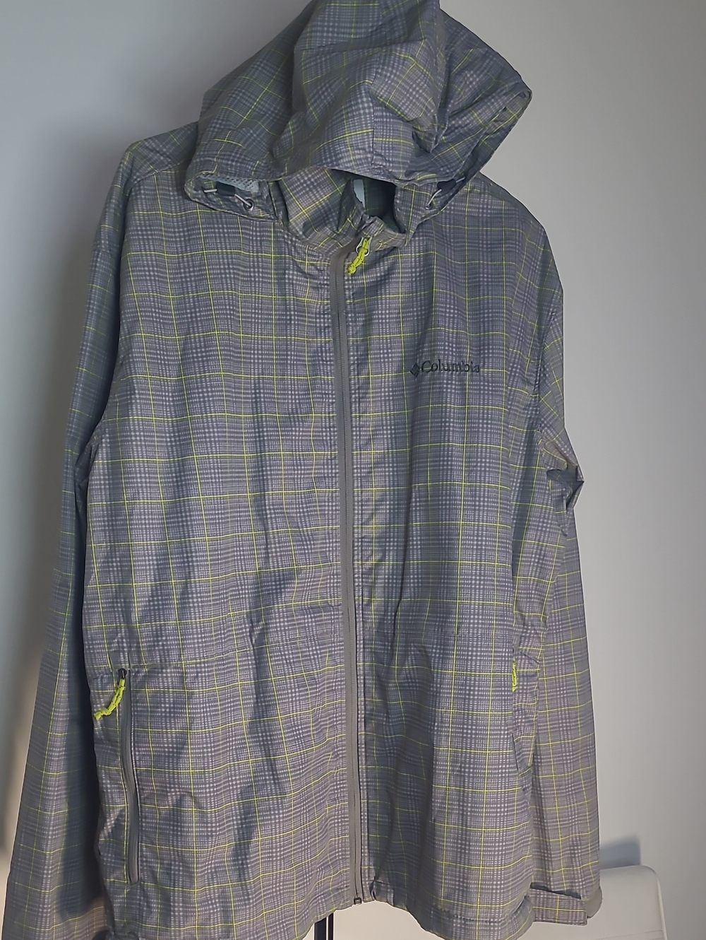 Columbia Women's Gray Plaid Hooded Jacket Wind Breaker with Neon Yellow Sz L